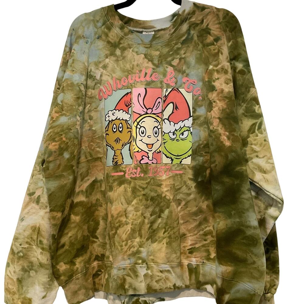 Custom Tie Dye Crewneck Sweatshirt w/Graphic